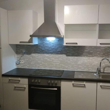Studio/Huis In Maastricht Te Huur Bagian luar foto