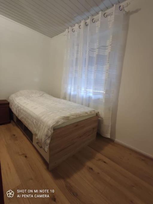 Studio/Huis In Maastricht Te Huur Bagian luar foto